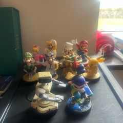 Official Nintendo amiibo bundle