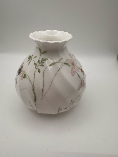 Wedgwood Campion Bone China Bud Vase