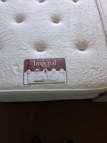 2 single beds