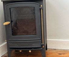 Wicklow 4.1kW is a compact stove still available
