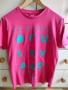 Men's t shirt