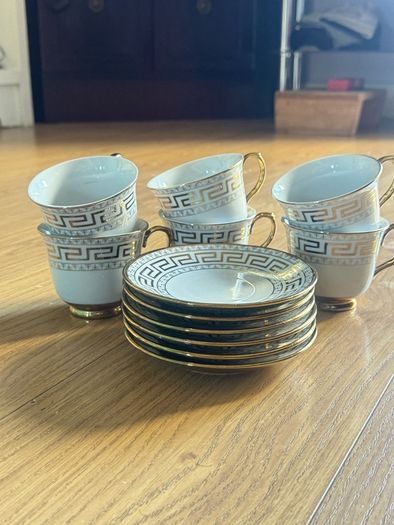 Dinnerware sets