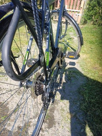 mans mountain bike