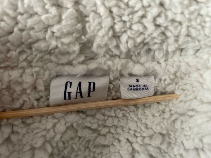 GAP hoodie full zip with fur lining Women ladies size M