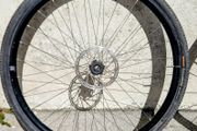 Bicycle front wheel Hope four season gravel