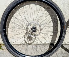 Bicycle front wheel Hope four season gravel