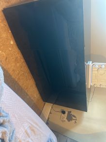 black high gloss unit
