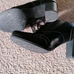 Clarks shoes UK 6D