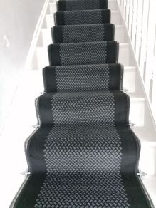 Stair carpet runner