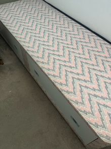 Free single bed base