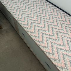 Free single bed base