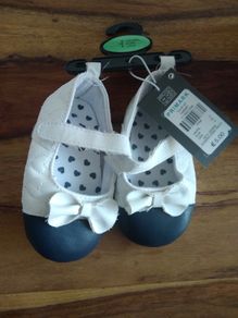 Baby girl shoes size 19 New