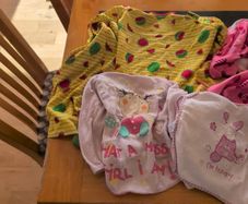Weaning bibs