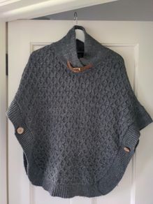 Ladies poncho jumper