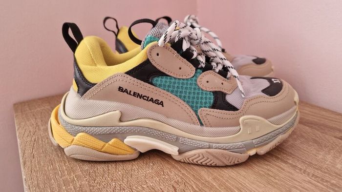 Balenciaga Triple s trainers