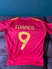 Fernando Torres signed Spanish jersey