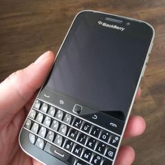 Blackberry classic q20