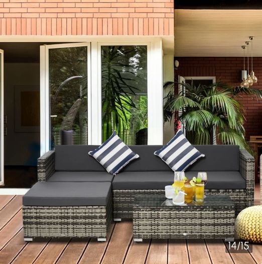 1 year old rattan sofa set