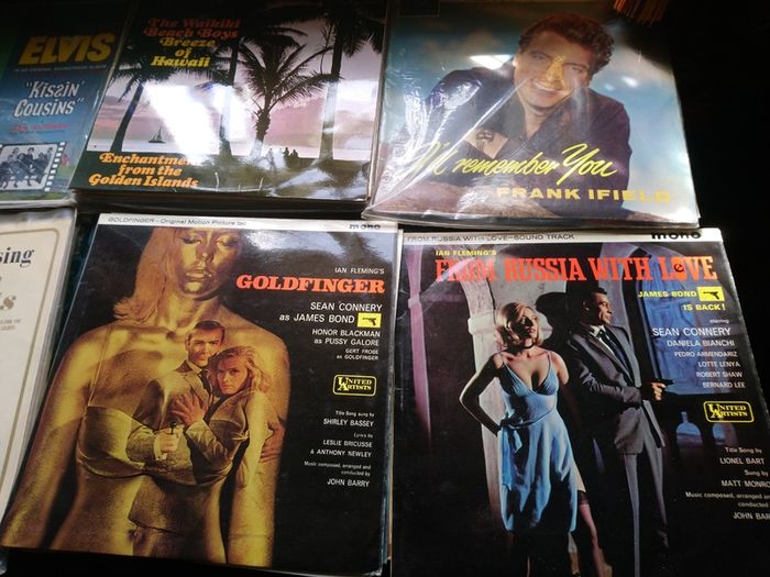 29 Vintage vinyl records