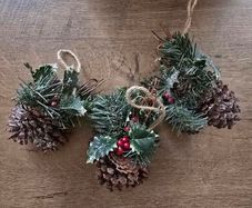 Christmas pine cone clusters