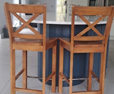 Bar stool