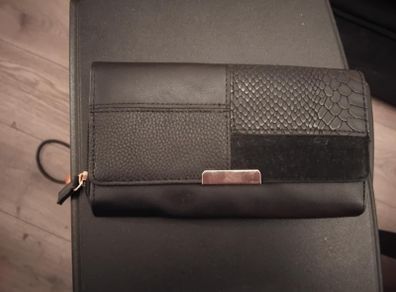 black purse new