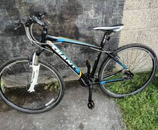 giant  roam 3 mountain bike