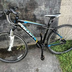 giant  roam 3 mountain bike