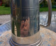 Guinness Metropolitan Trophy Runner Up 1983 tankard, D18 post 7e