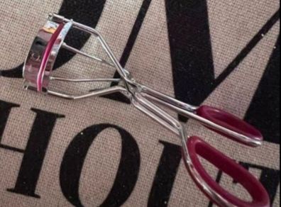 eye lash curler
