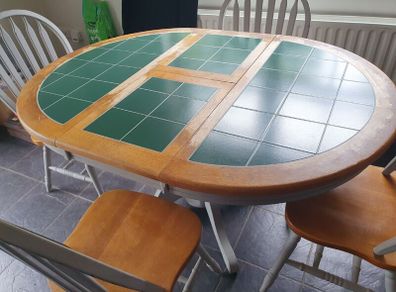 kitchen table + 4 chairs