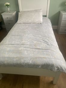 single bed