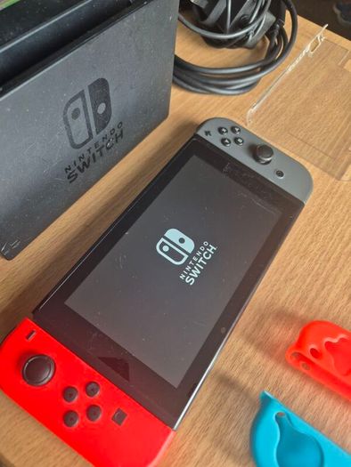 Nintendo switch + games