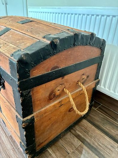 Antique 1890s steamer trunk Liver brass plates