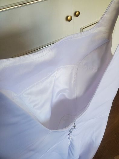 Wedding Dress - New and Unworn