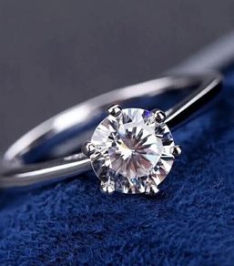 engagement ring