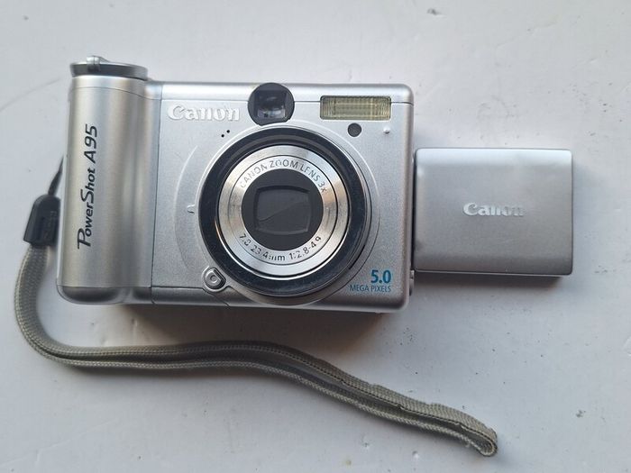 Canon PowerShot A95 5MP  Faulty