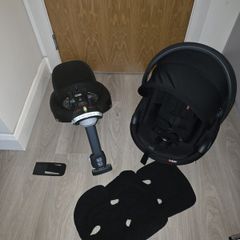 Professionally cleaned Besafe go Beyond 360 Car seat and isofix