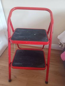 Step ladder