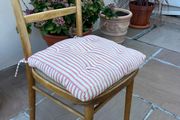 chair with seat pad