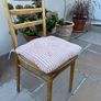 chair with seat pad Image 3