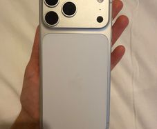 Selling my iPhone 17 Pro Max 256GB, in like-new condition