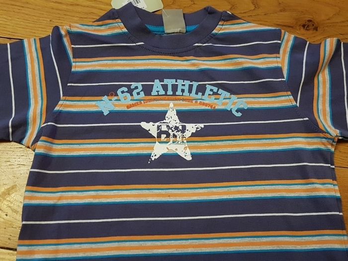 BNWT Age 3-4 Teeshirt