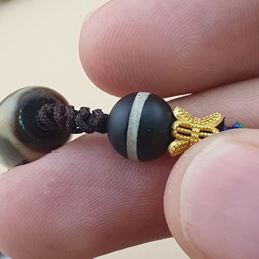 Antique Style Vintage Himalayan 9 Eyes Agate Dzi Bead Pendant Necklace