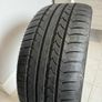255/40R19 Good year efficient Runflat Image 5