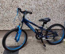Apollo Slalom junior mountain bike with 20'' wheels