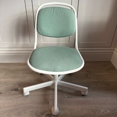 Children's Desk Chair
