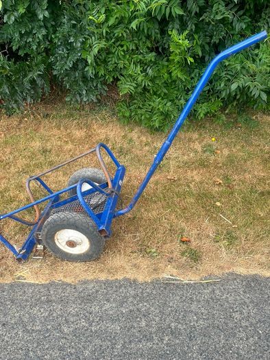 heavy-duty pipe and carpet trolley