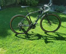 Orbea Terra M30 Rockshock Ruby Suspension Gravel bike