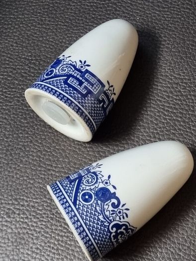 Churchill Blue Willow Salt   Shakers